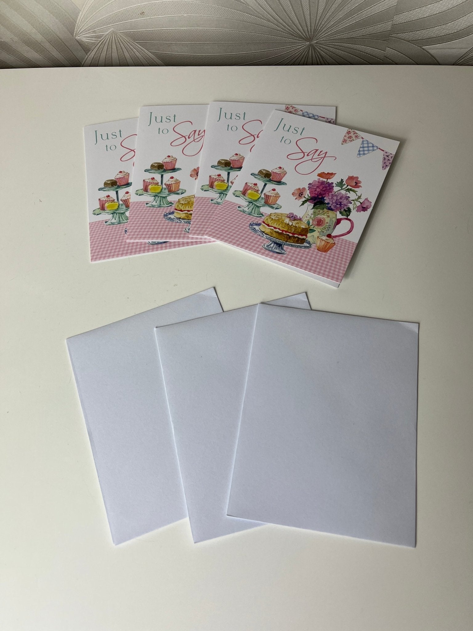 Atvirukai „Just to Say“ - Daiktų atokvėpis