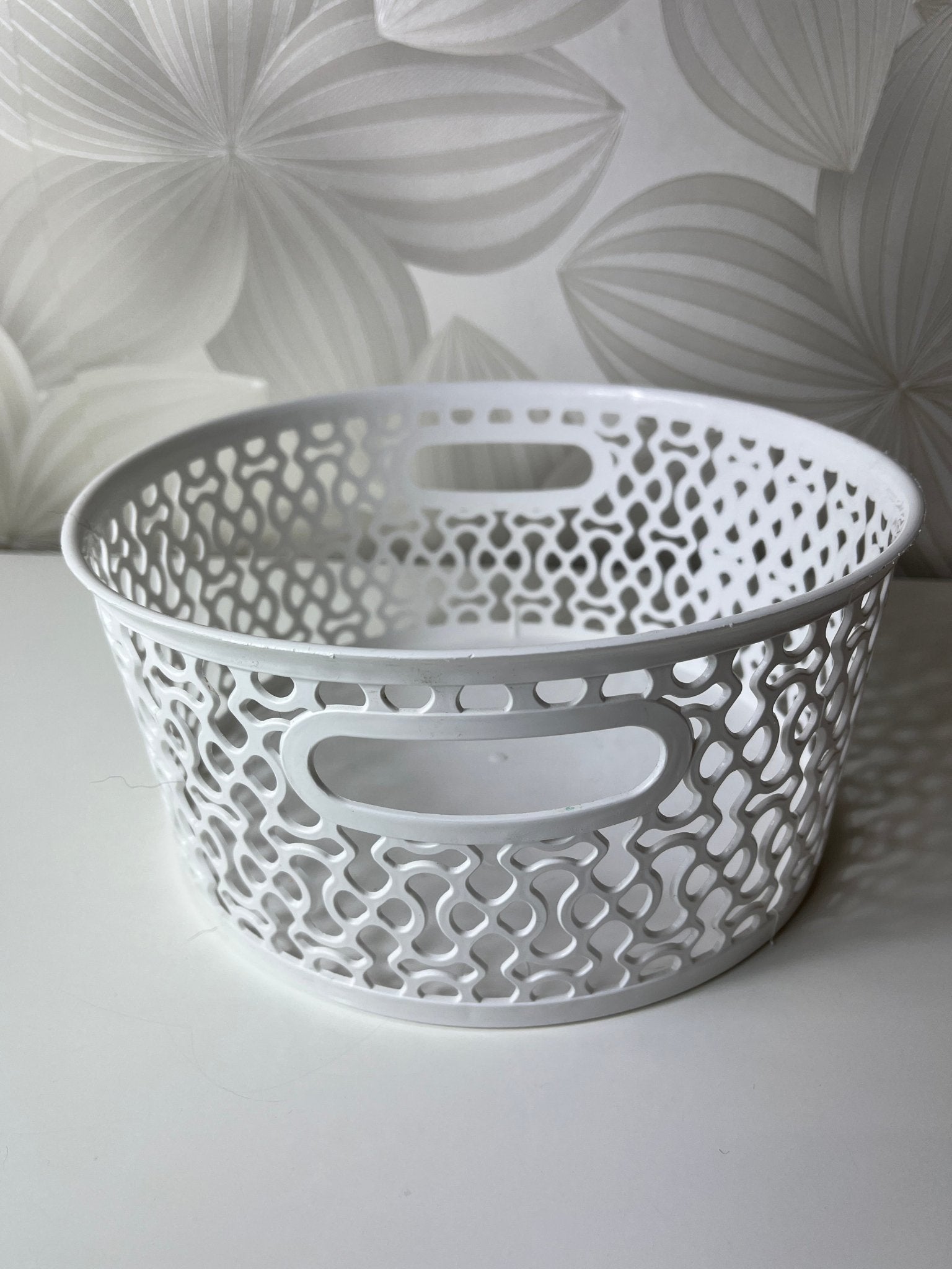 Baltas daiktų laikymo krepšelis - Daiktų atokvėpis