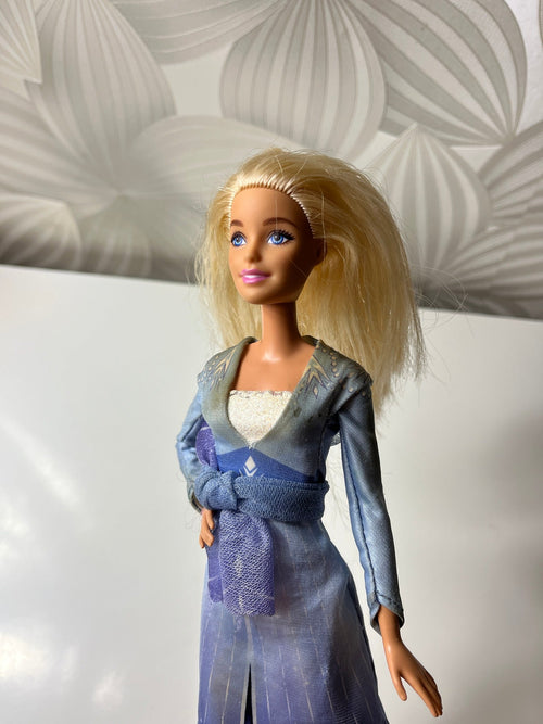 Barbė su „Frozen“ suknele - Daiktų atokvėpis