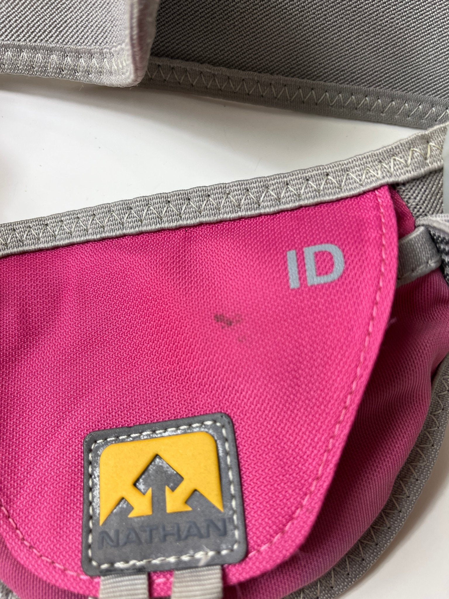 Diržas bėgimui su gertuvėmis „Nathan“ - Daiktų atokvėpis