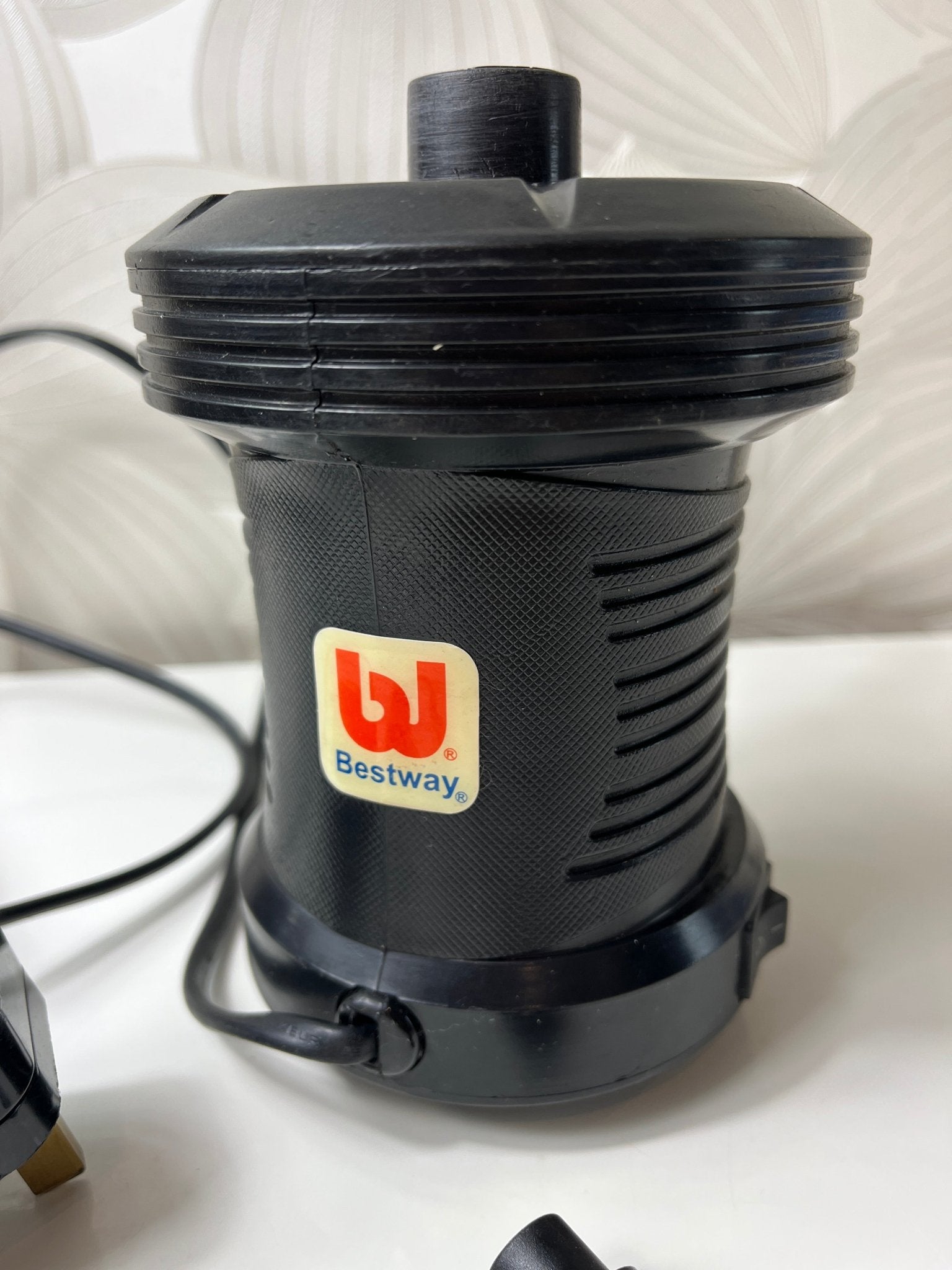 Elektrinė pompa „Bestway“ - Daiktų atokvėpis