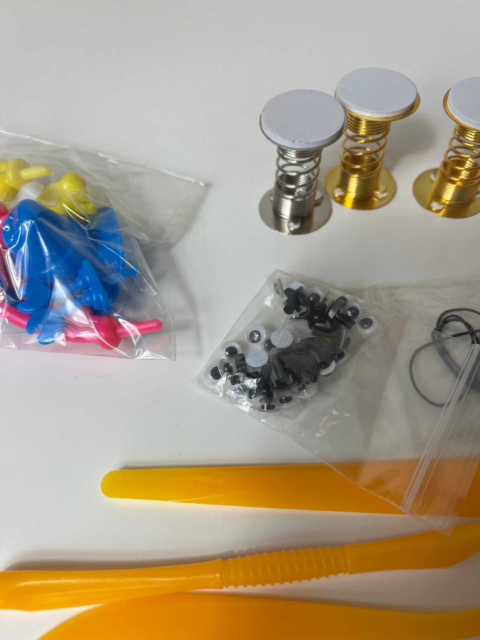 Įrankiai lipdymui - Daiktų atokvėpis