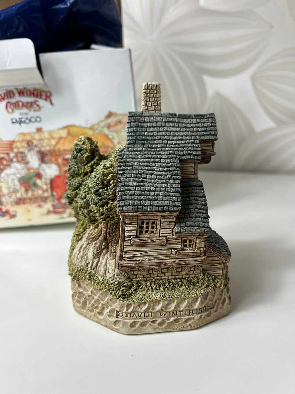 Kolekcinis vintažinis namelis David Winter gamybos - Daiktų atokvėpis