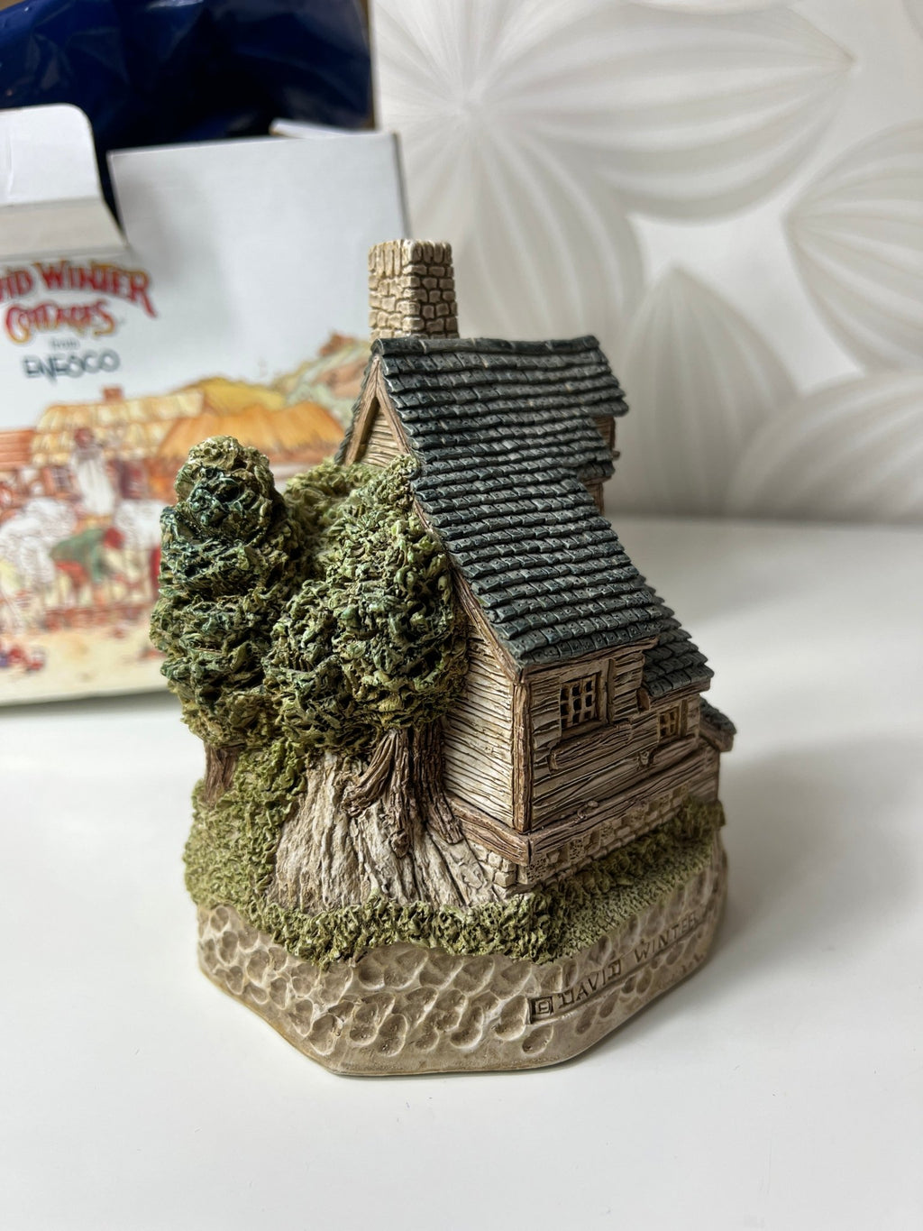 Kolekcinis vintažinis namelis David Winter gamybos - Daiktų atokvėpis