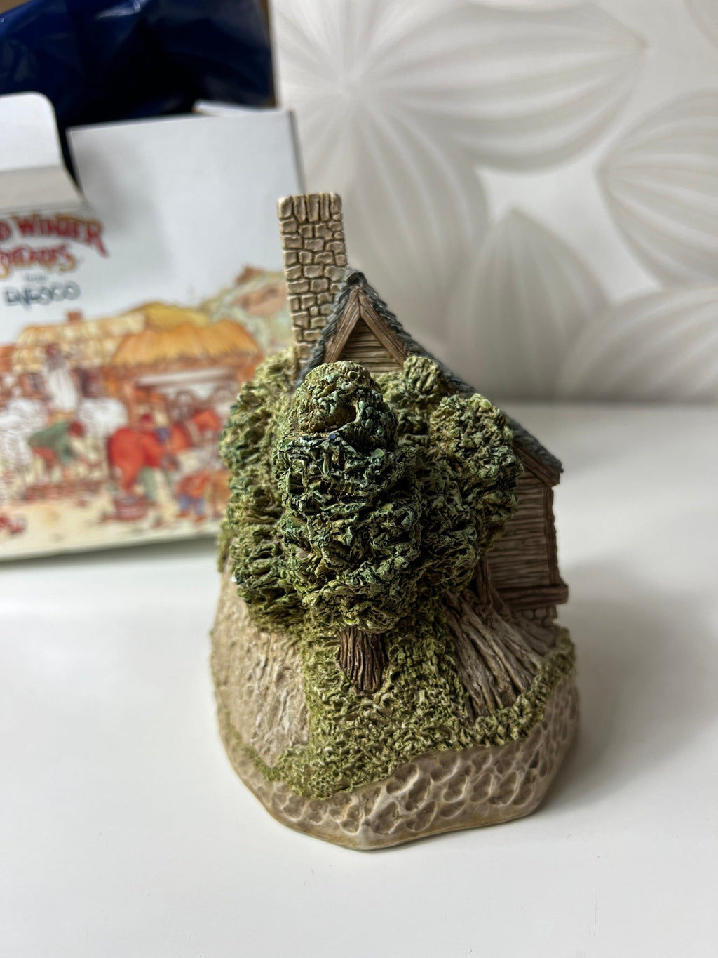 Kolekcinis vintažinis namelis David Winter gamybos - Daiktų atokvėpis