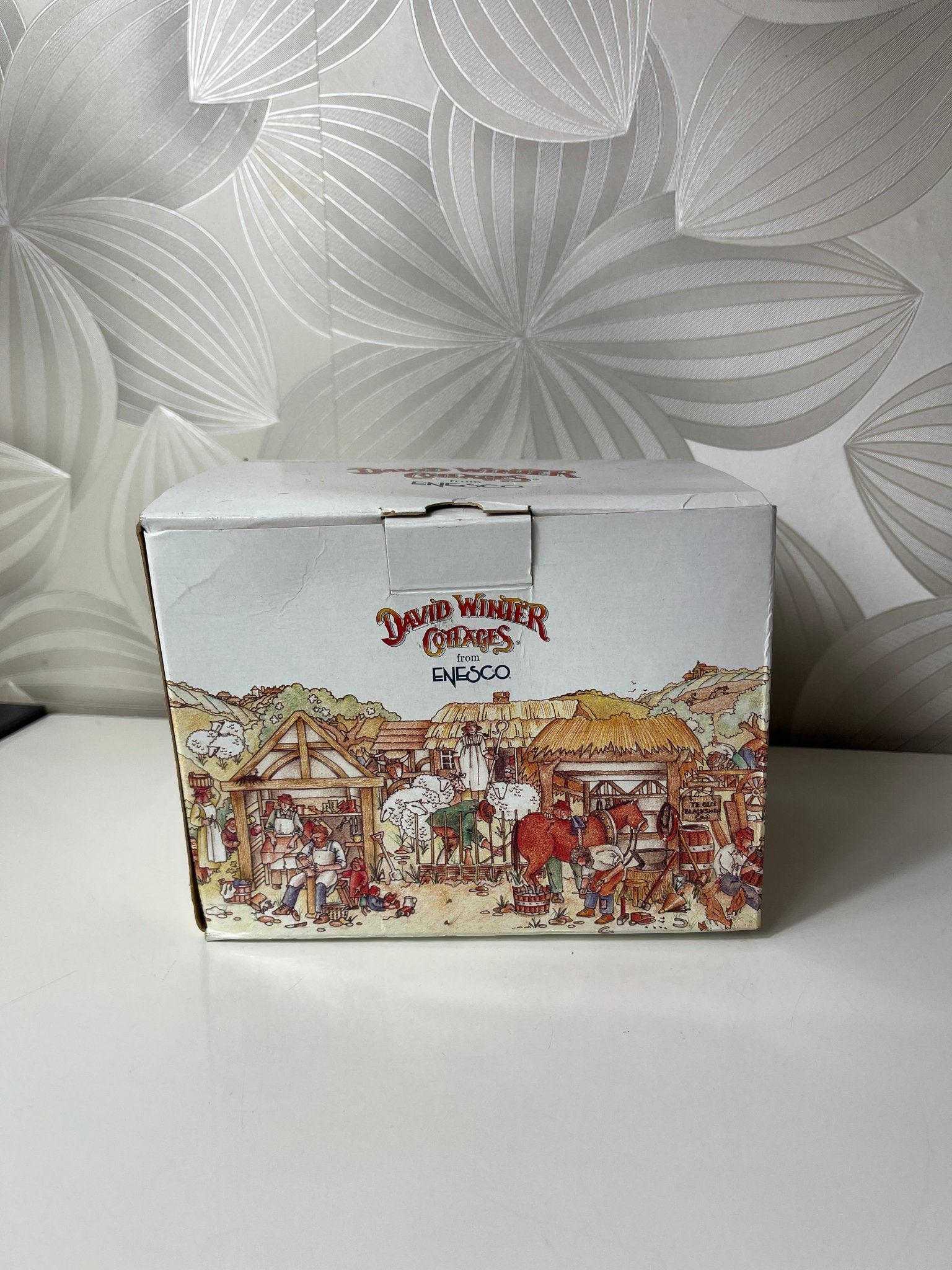 Kolekcinis vintažinis namelis David Winter gamybos - Daiktų atokvėpis