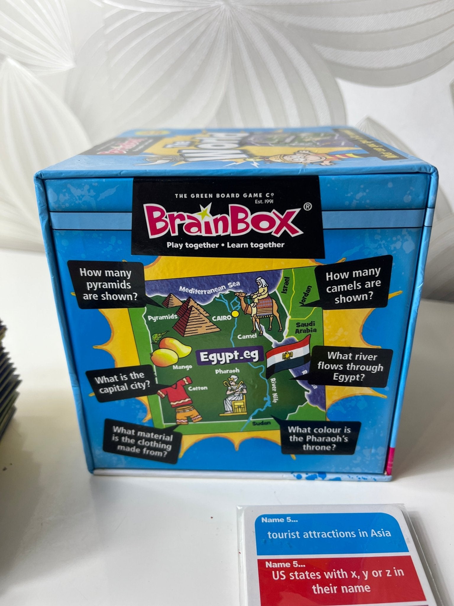 Lavinamasis stalo žaidimas vaikams ir šeimai „BrainBox: The World“ - Daiktų atokvėpis