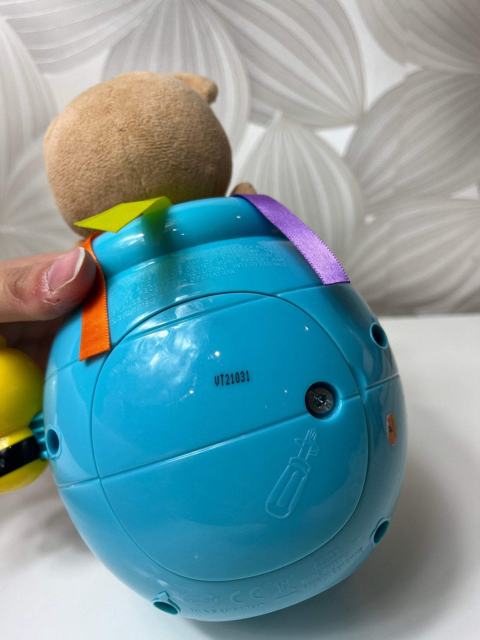 Lavinamasis „VTech“ meškučio žaislas su bitute - Daiktų atokvėpis