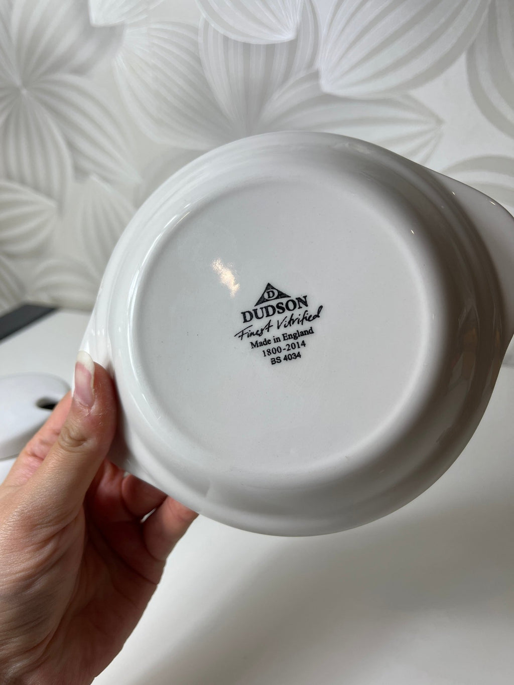 Medaus indelis su lėkštute „Honey“ - Daiktų atokvėpis