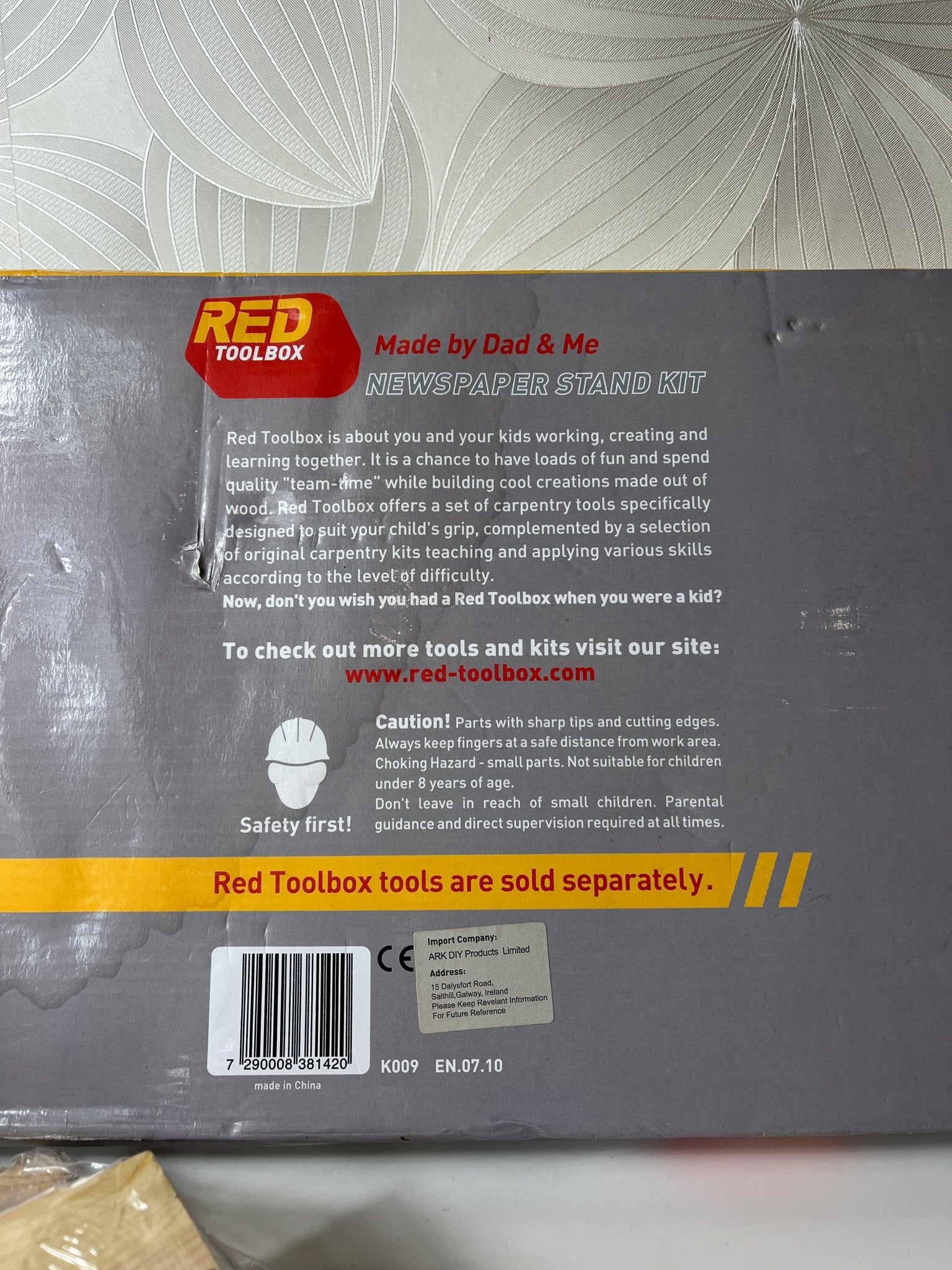 Medinio stovo žurnalams ar laikraščiams gamybos rinkinys - Daiktų atokvėpis