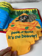 Minkšta knygelė „Peek - a - Boo Forest“ (Lamaze) - Daiktų atokvėpis