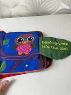 Minkšta knygelė „Peek - a - Boo Forest“ (Lamaze) - Daiktų atokvėpis