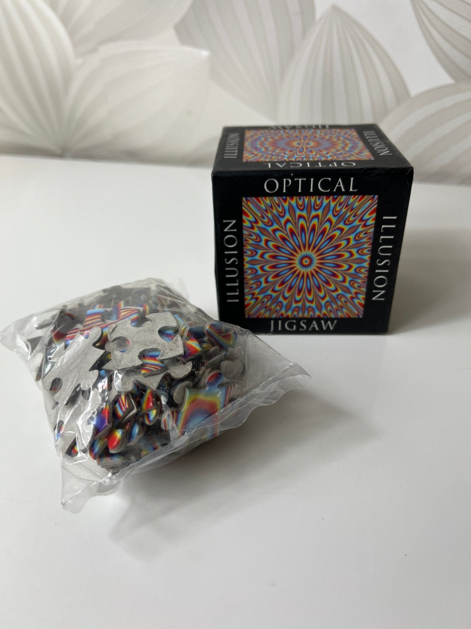 Nauja dėlionė „Optinė iliuzija“ - Daiktų atokvėpis