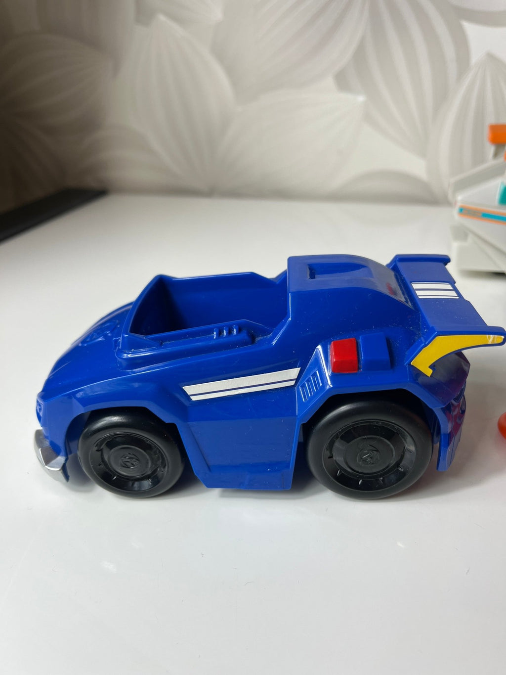 „Paw Patrol“ mašinų komplektas (3 vnt.) ir figūrėlė - Daiktų atokvėpis