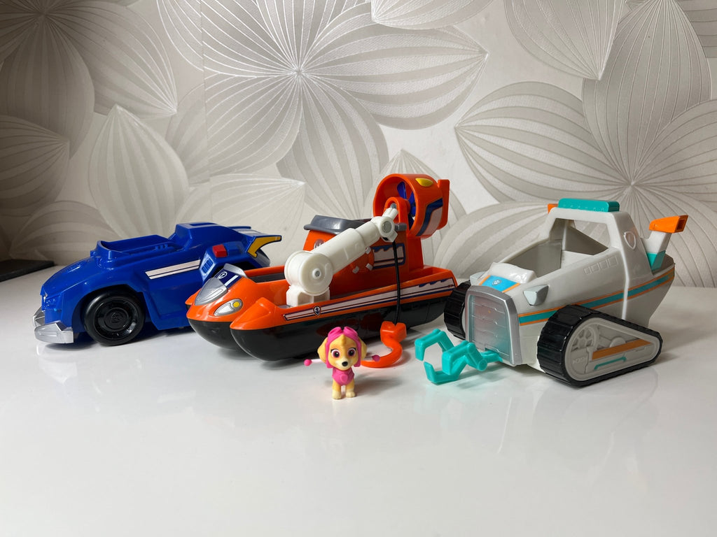 „Paw Patrol“ mašinų komplektas (3 vnt.) ir figūrėlė - Daiktų atokvėpis