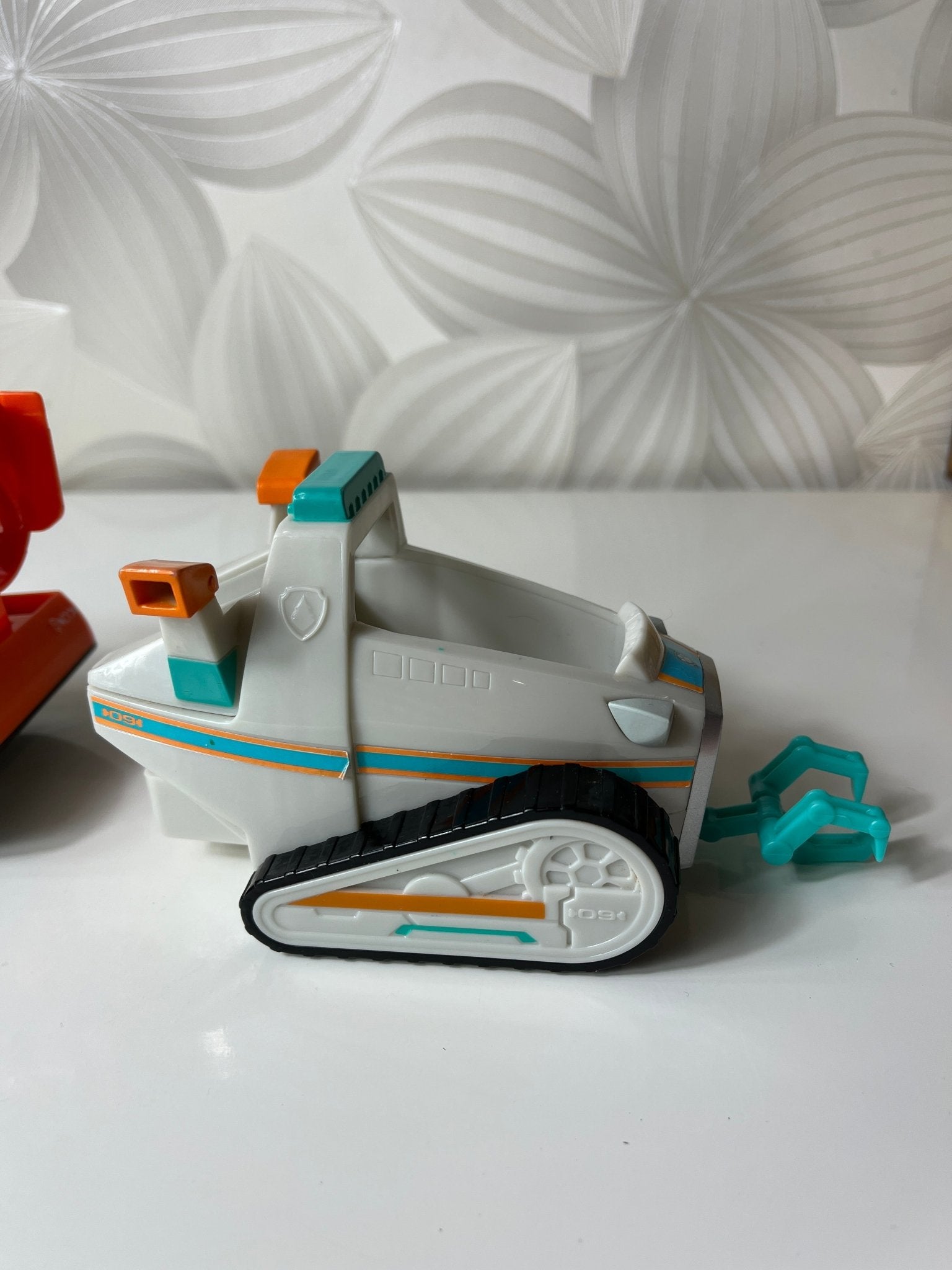„Paw Patrol“ mašinų komplektas (3 vnt.) ir figūrėlė - Daiktų atokvėpis