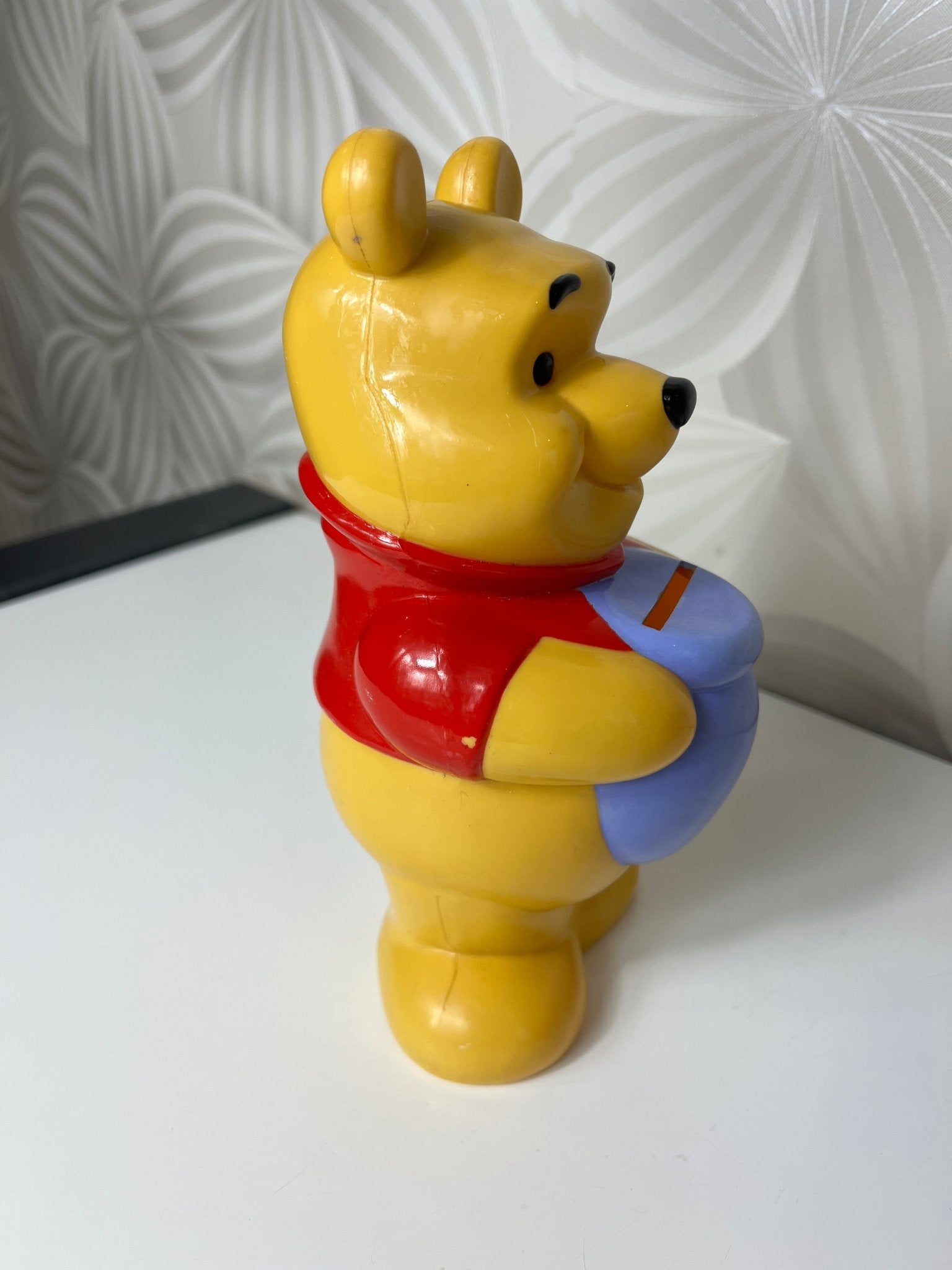 Plastikinė Mikė Pūkuotuko taupyklė – dekoracija - Daiktų atokvėpis