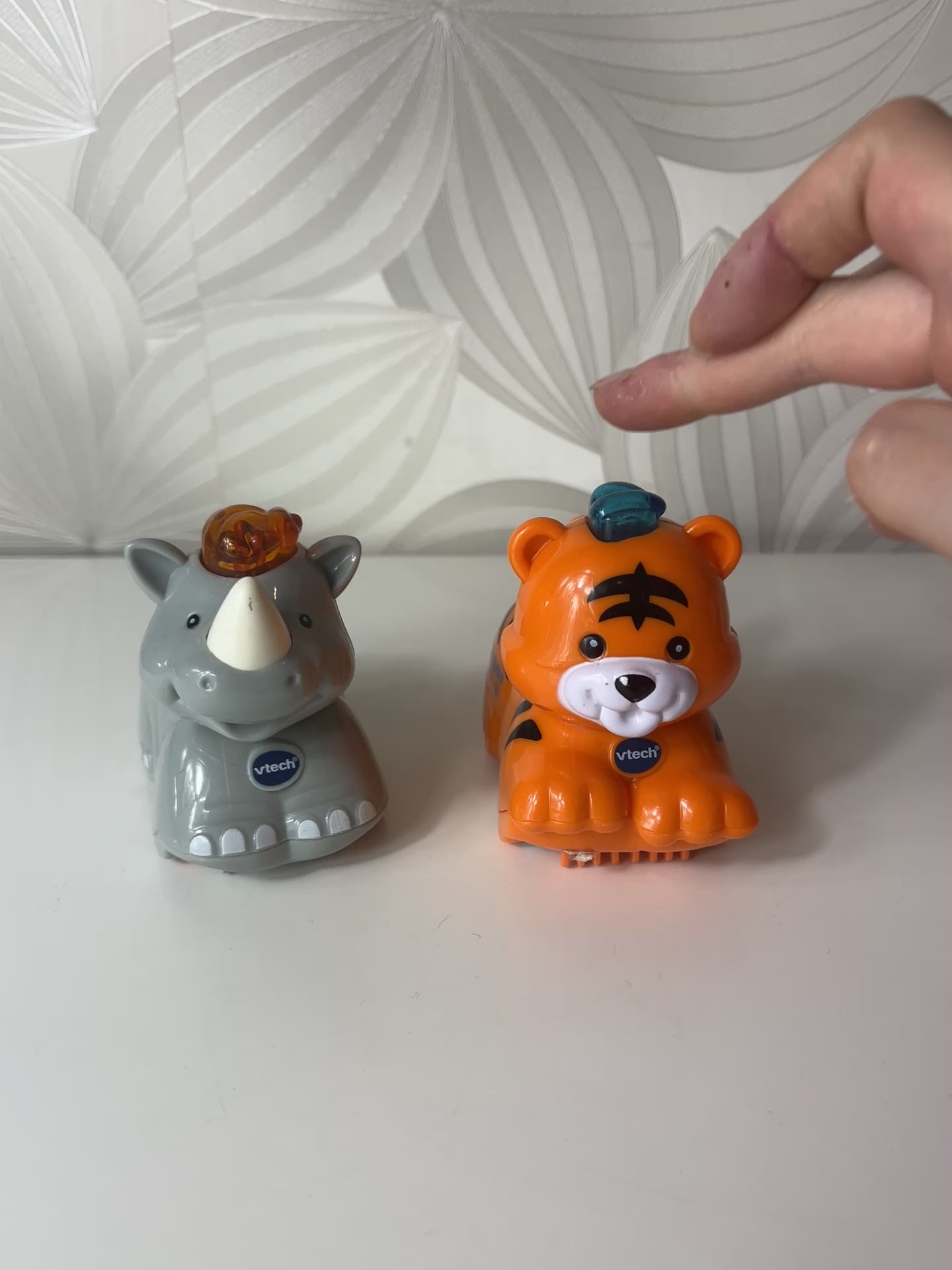 Mažylių žaislai „VTech Toot-Toot Animals“ tigras ir raganosis