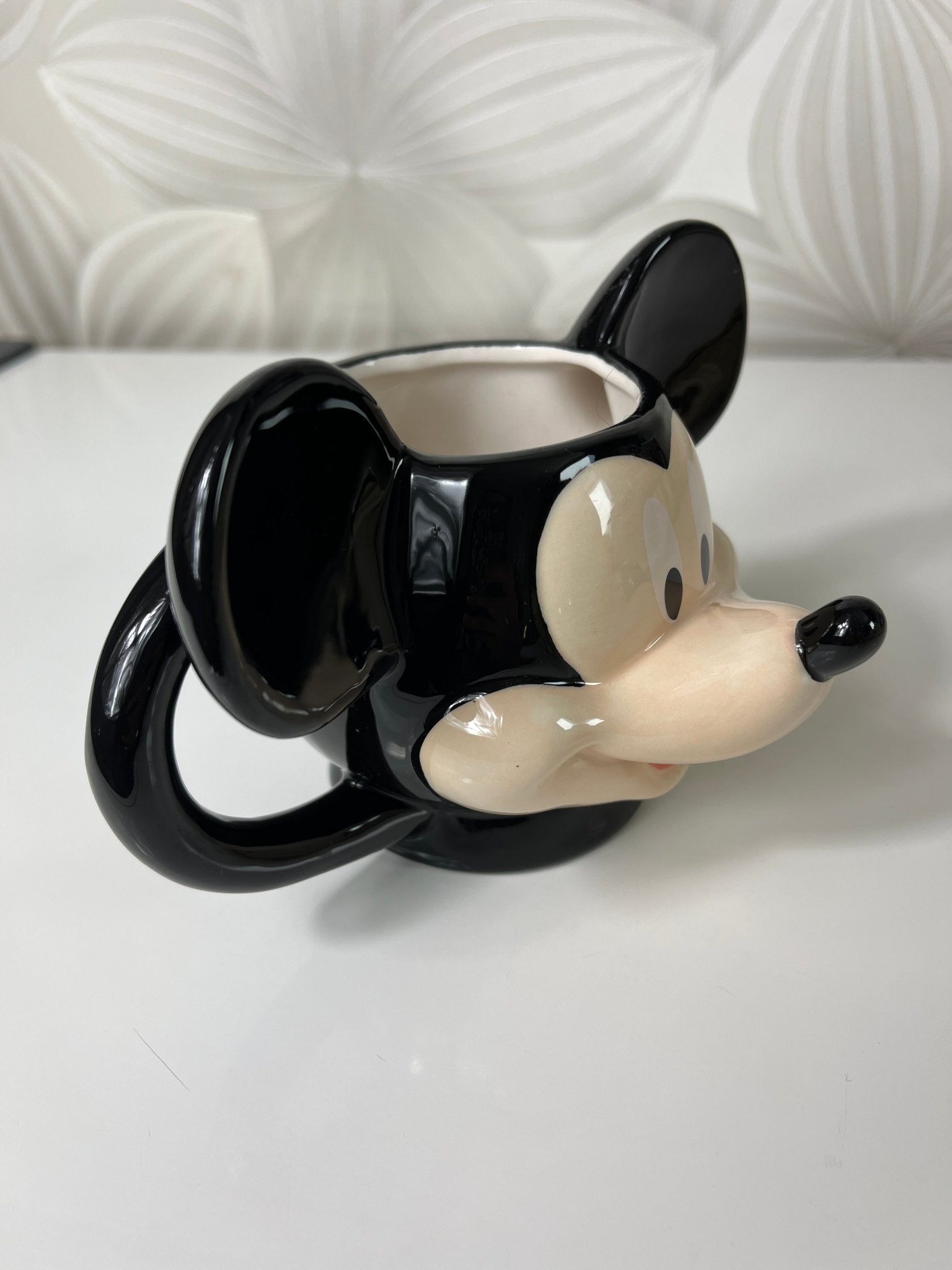 Puodelis su „Mickey Mouse“ - Daiktų atokvėpis