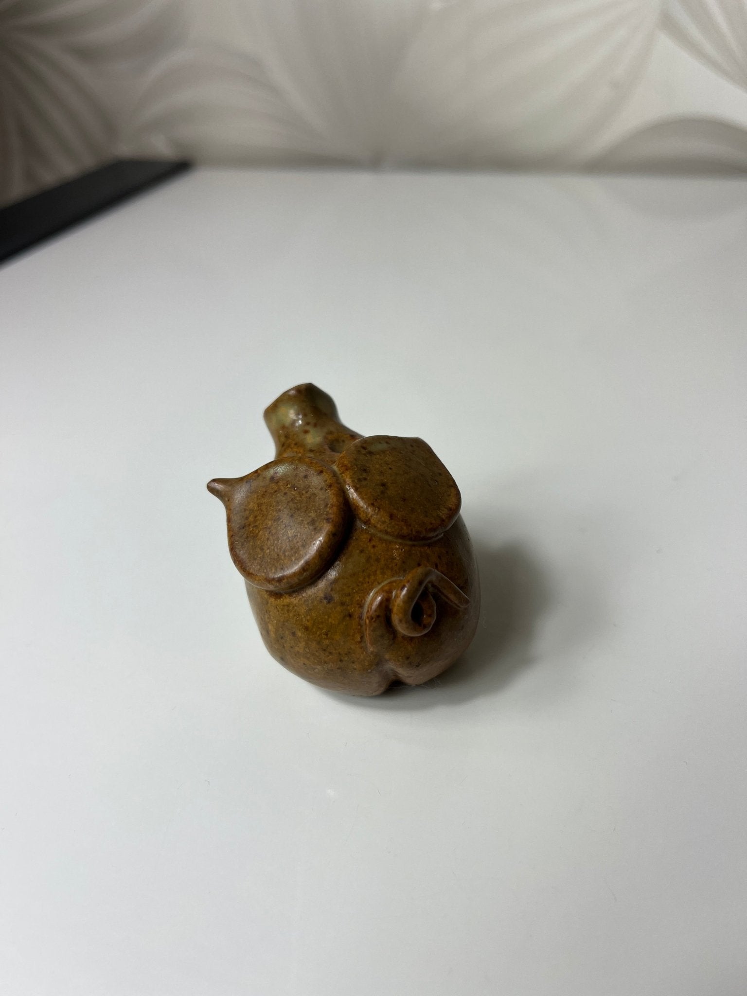 Rankų darbo keramikinė kiaulės figūrėlė - Daiktų atokvėpis