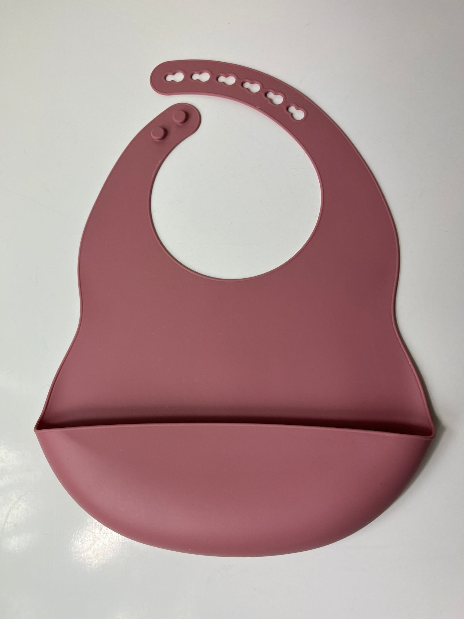 Rausvas silikoninis seilinukas vaikui - Daiktų atokvėpis