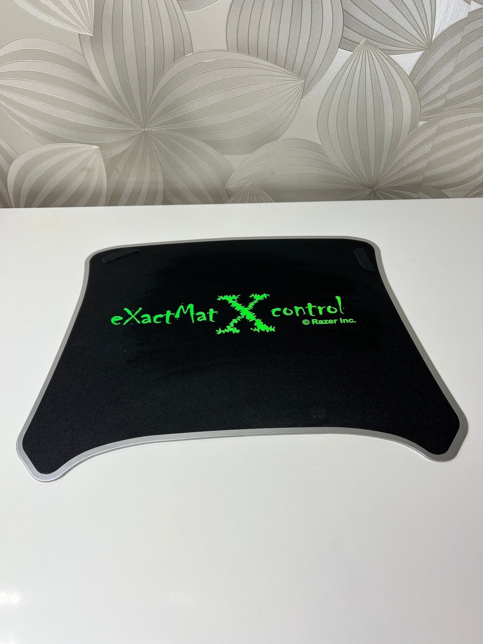 „Razer“ eXactMat X Control pelės kilimėlis - Daiktų atokvėpis