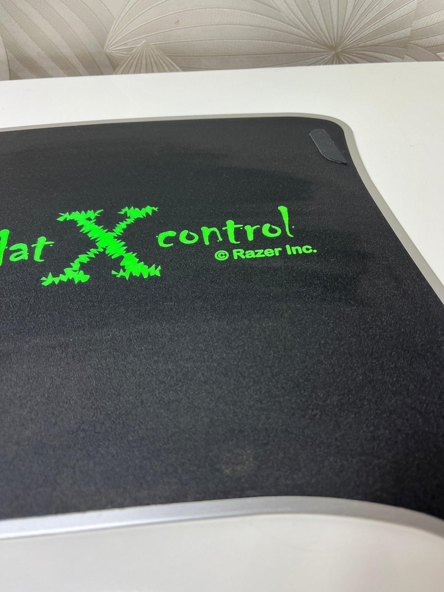 „Razer“ eXactMat X Control pelės kilimėlis - Daiktų atokvėpis