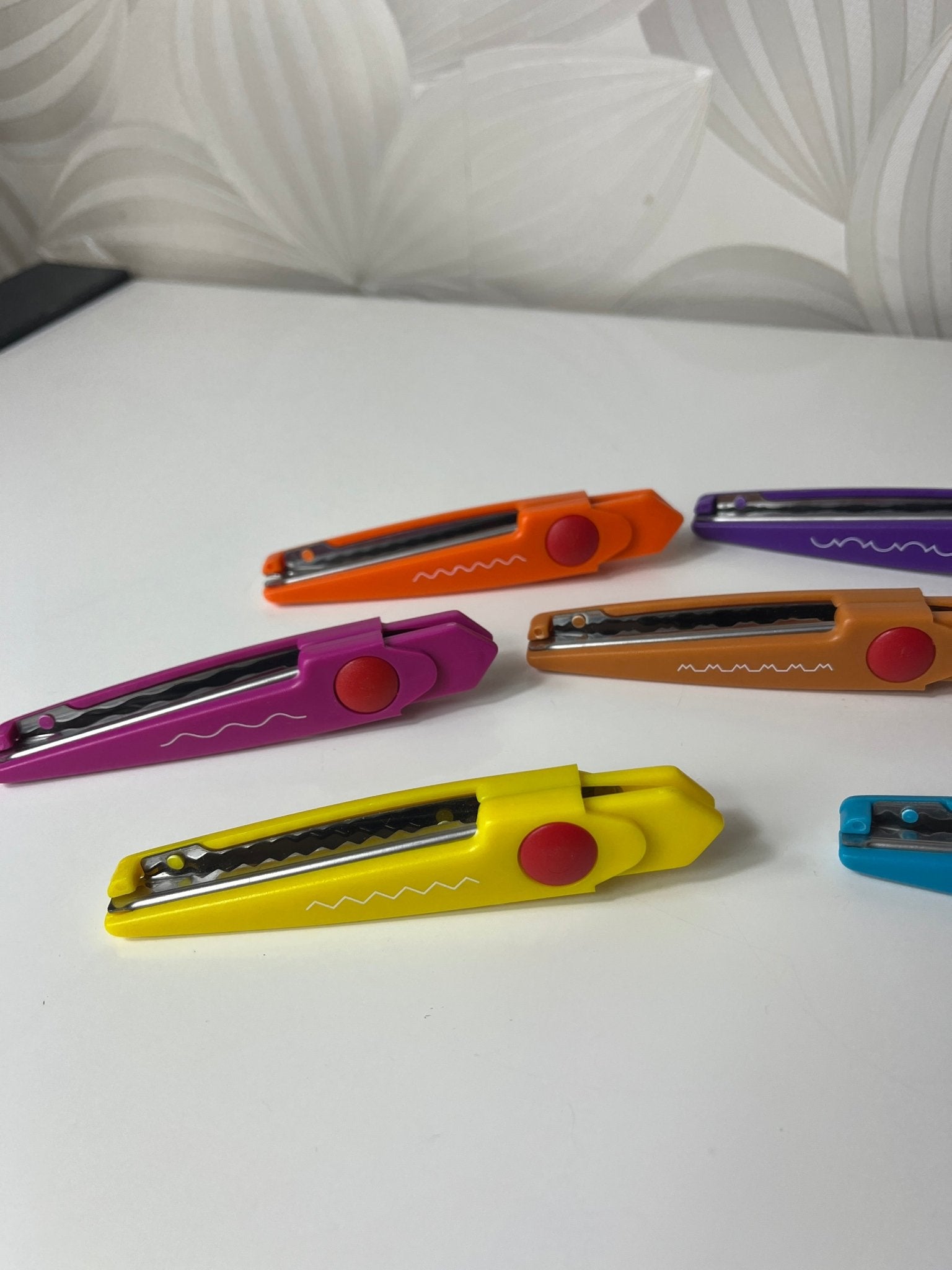 Spalvotų žirklių rankdarbiams antgaliai - Daiktų atokvėpis