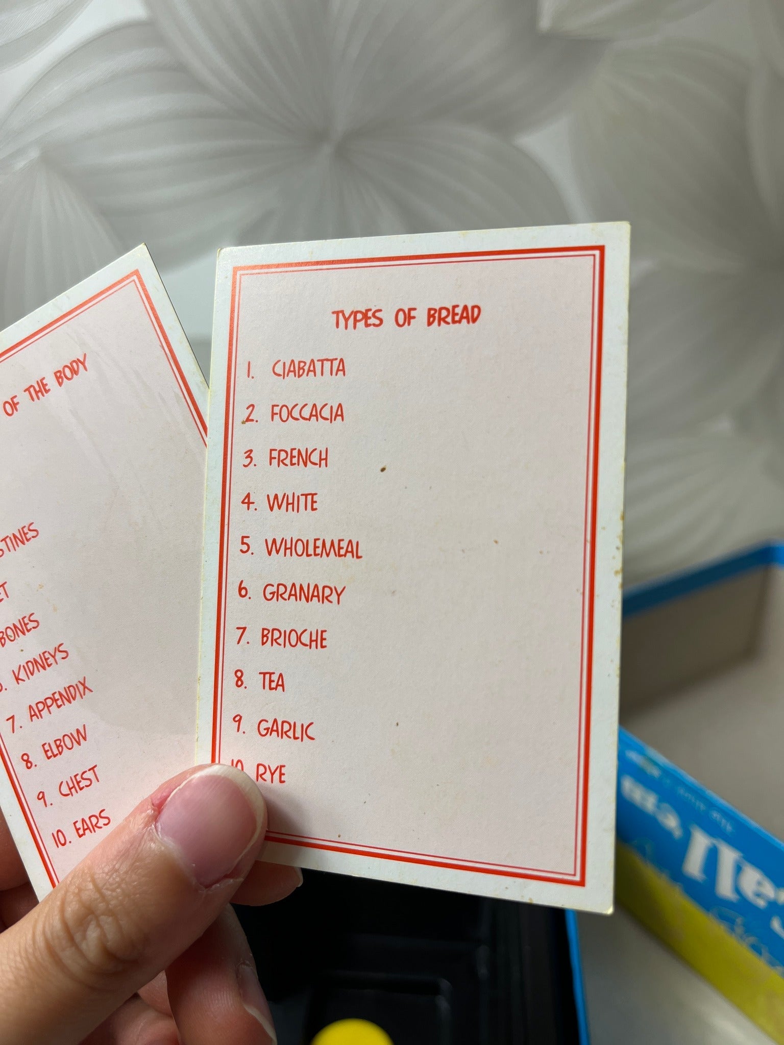 Stalo žaidimas „Call ’em All!” - Daiktų atokvėpis