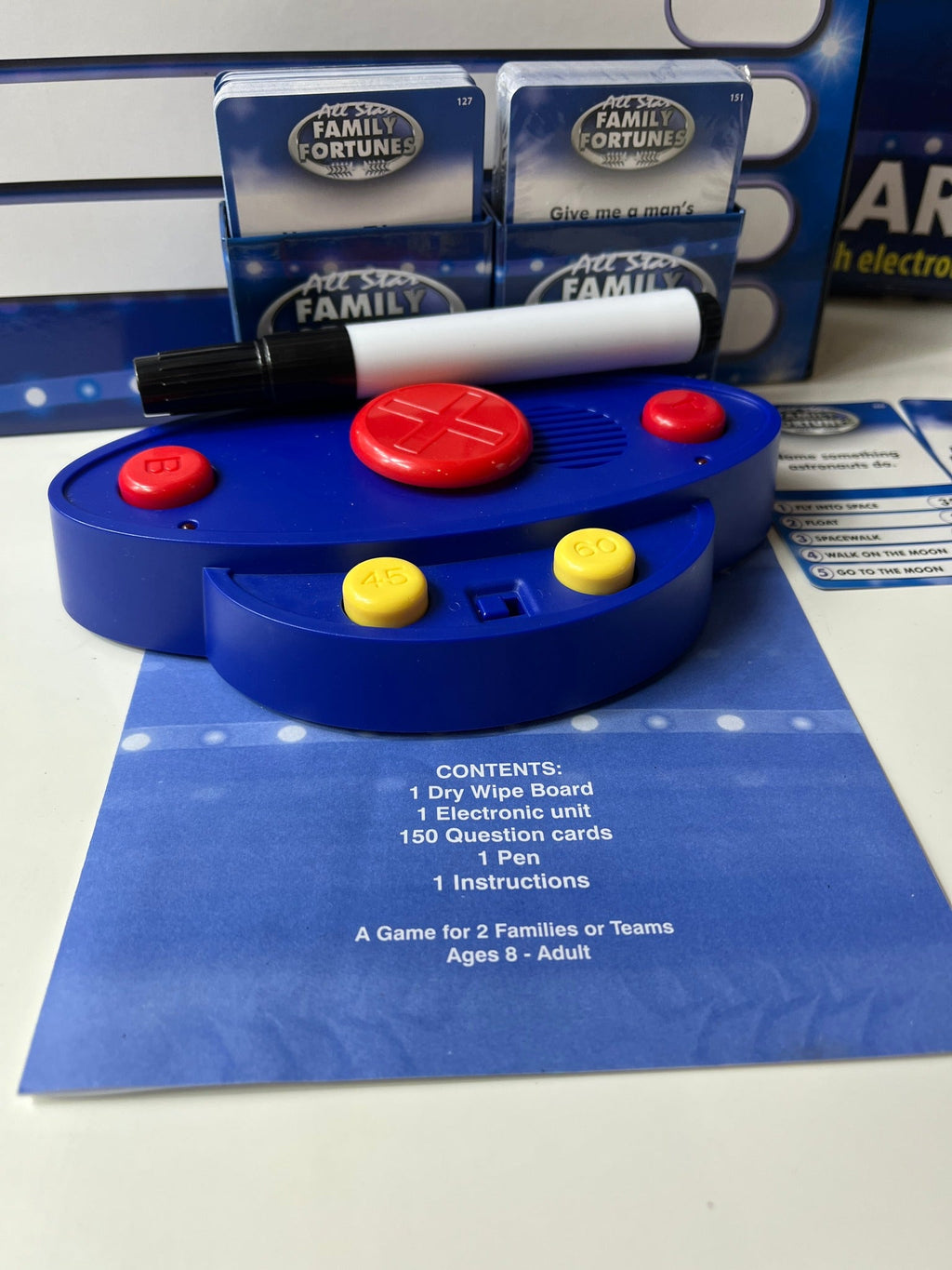 Stalo žaidimas „Family Fortunes“ su elektroniniu buzzer'iu - Daiktų atokvėpis