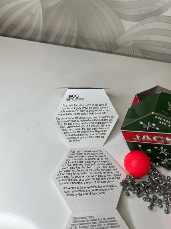 Stalo žaidimas „Jacks“ - Daiktų atokvėpis