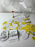 Stalo žaidimas „Who’s in the Bag?“ - Daiktų atokvėpis