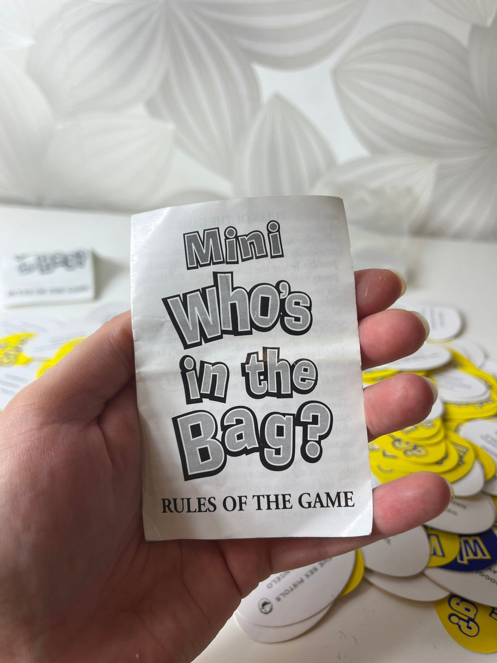 Stalo žaidimas „Who’s in the Bag?“ - Daiktų atokvėpis