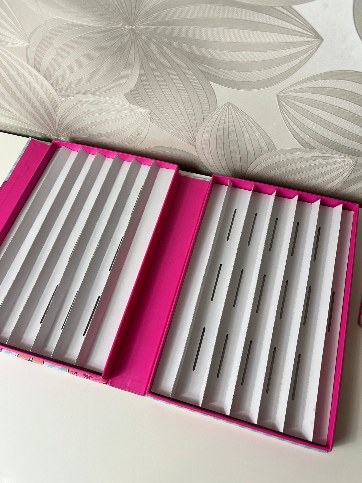 Stalo žaidimo L.O.L. Surprise rinkinys - Daiktų atokvėpis