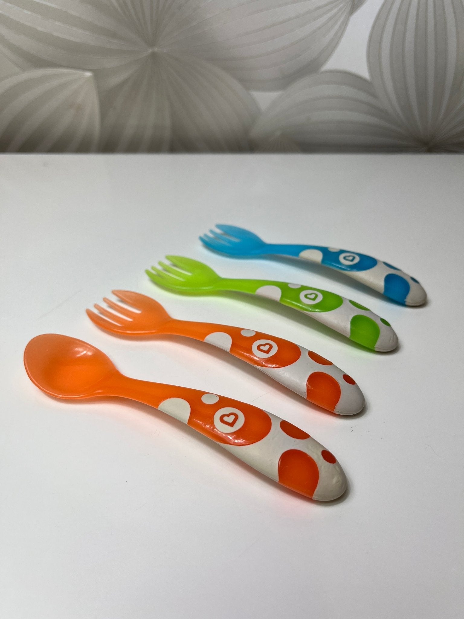 Vaikiški šaukšteliai ir šakutės - Daiktų atokvėpis