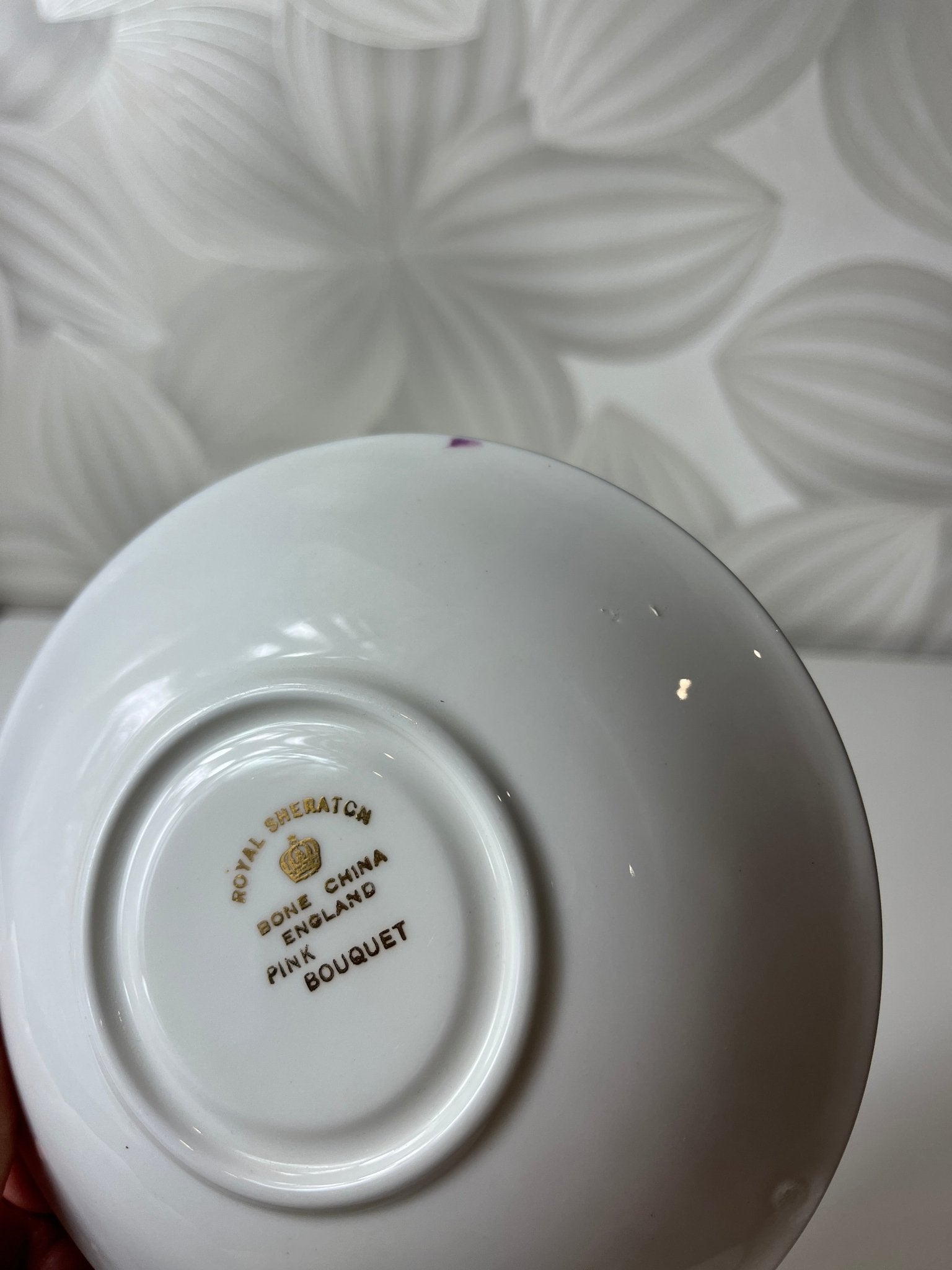 Vintažinė rožinė lėkštelė puodeliui - Daiktų atokvėpis