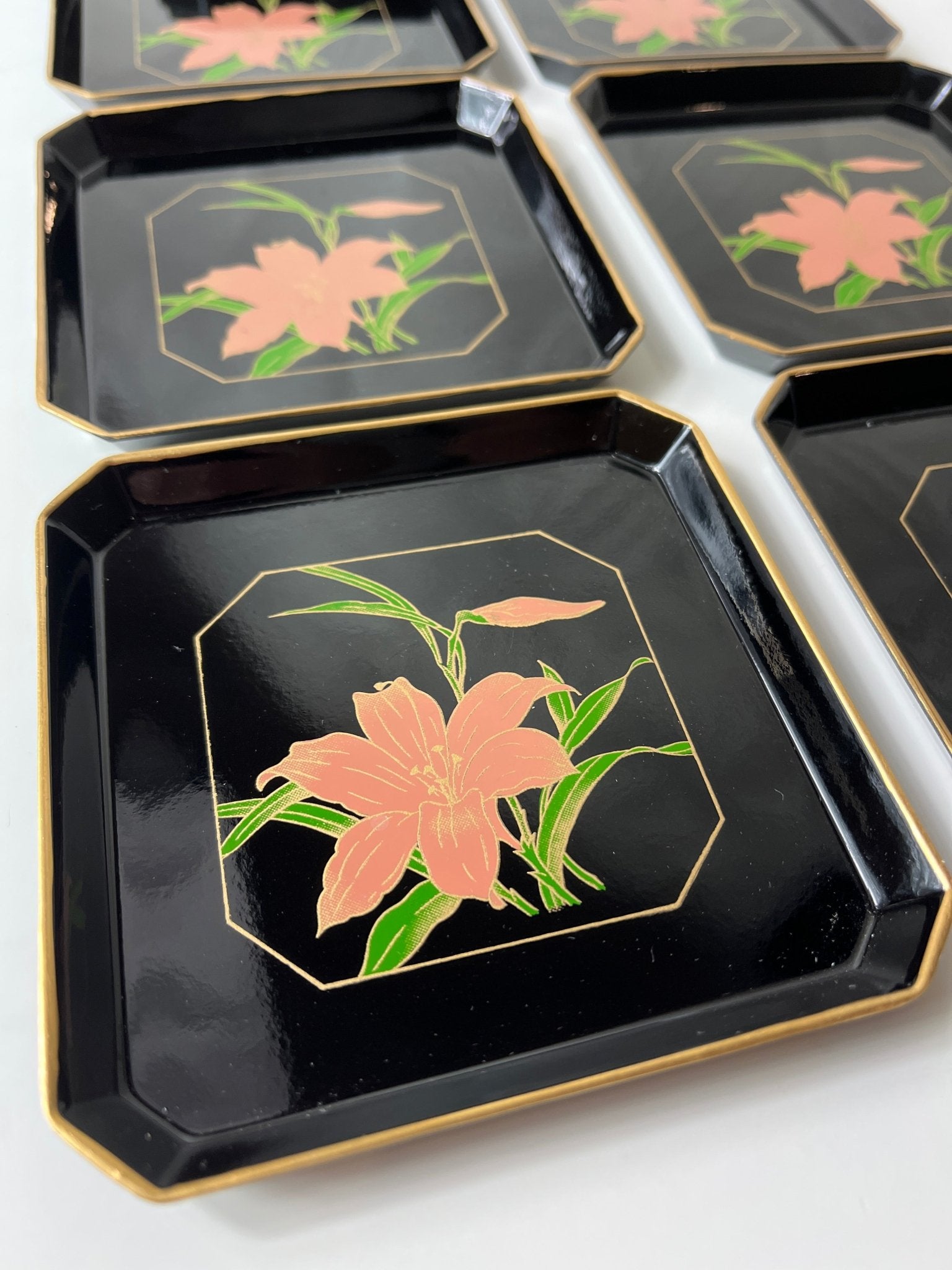 Vintažiniai padėkliukai su gėlėmis, Japonija (6 vnt.) - Daiktų atokvėpis