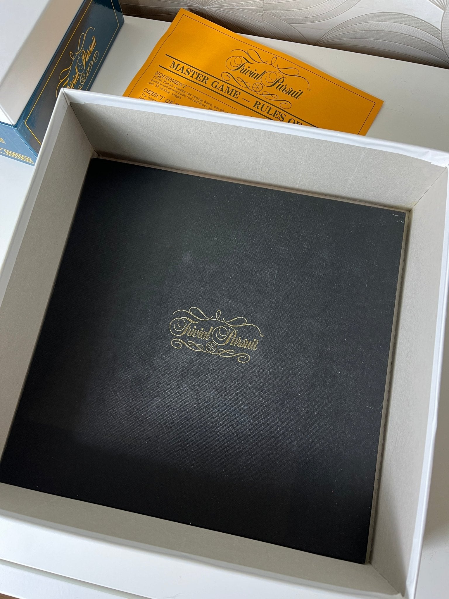 Vintažinis stalo žaidimas „Trivial Pursuit – Master Game Genius Edition“ (1983 m., 1987 m.) - Daiktų atokvėpis